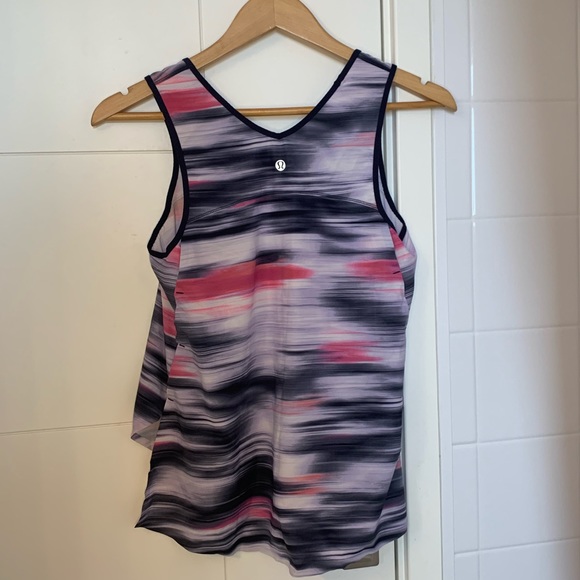 Lululemon Lightweight thin tank top pink/black/white/grey pattern/lilac - Picture 2 of 8
